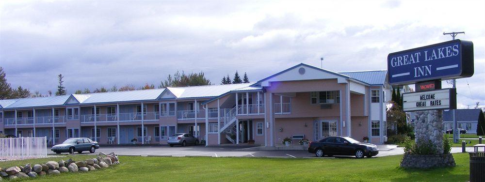 The Lodge Charlevoix Exterior photo