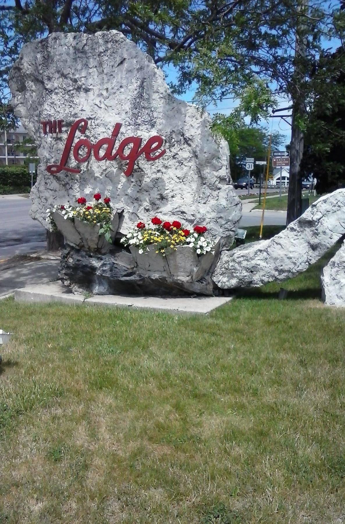 The Lodge Charlevoix Exterior photo